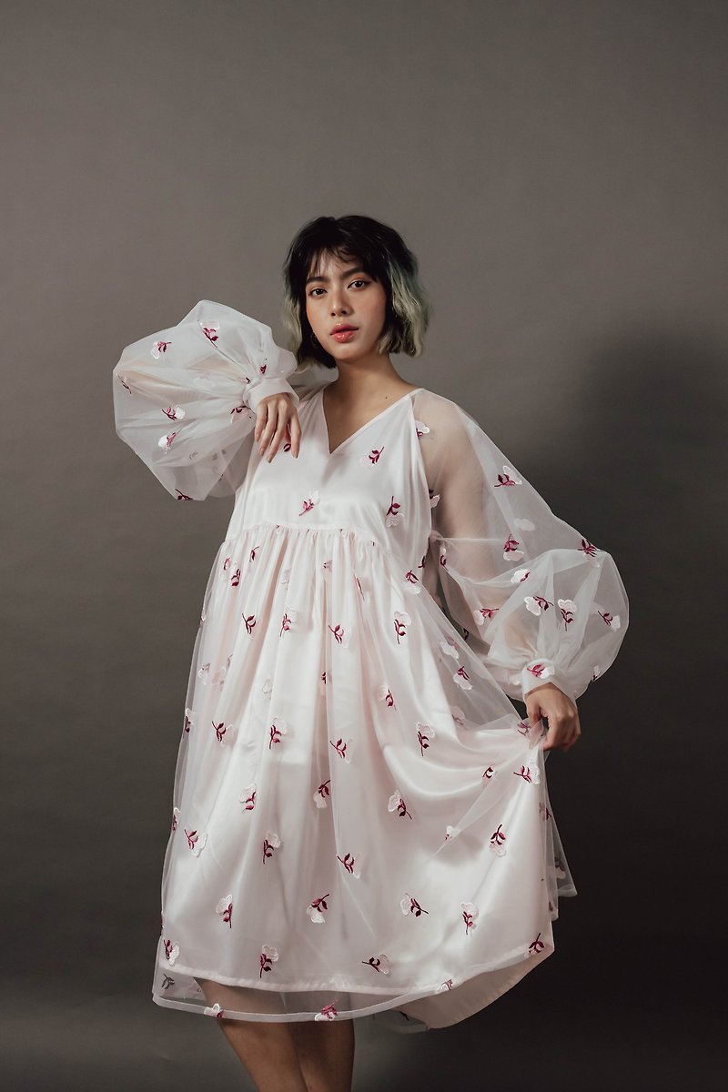 Flower Chao Yue Xi dress - ชุดเดรส - ไฟเบอร์อื่นๆ สึชมพู