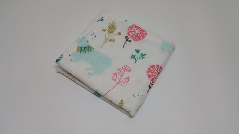 Forest Bear handkerchief towel / bibs / bath towel - ผ้ากันเปื้อน - ผ้าฝ้าย/ผ้าลินิน ขาว
