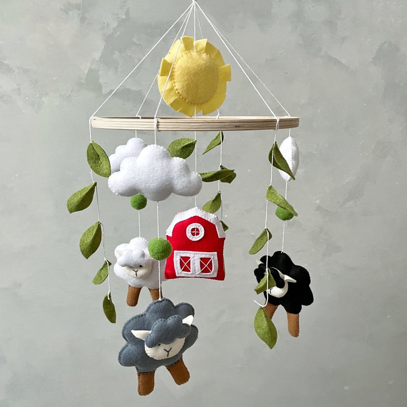 Farm baby mobile, Sheep baby mobile, Neutral baby mobile, Felt nursery mobile - ของเล่นเด็ก - วัสดุอีโค หลากหลายสี