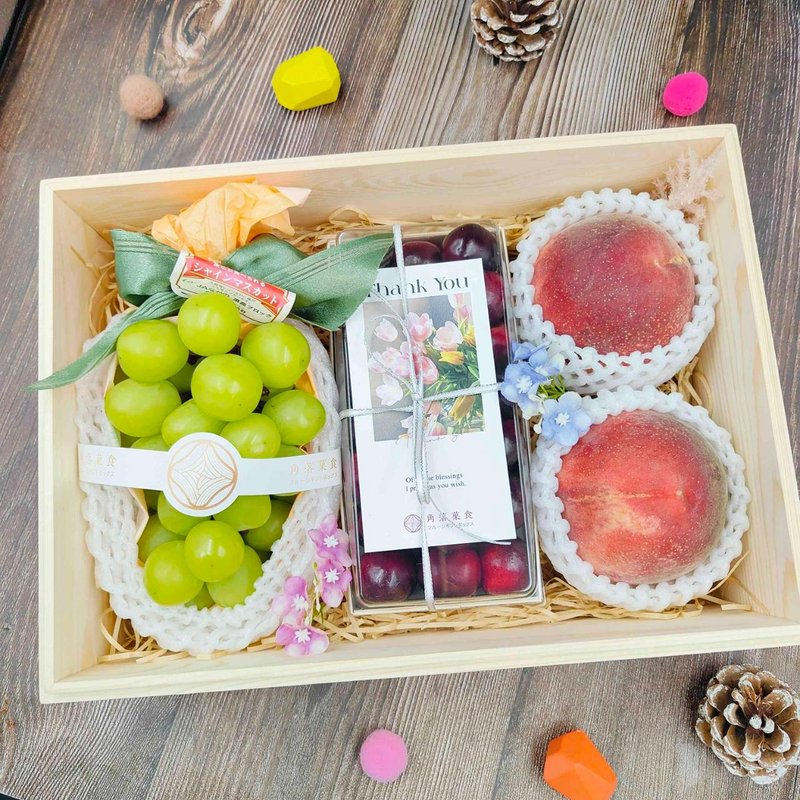 Japanese muscadine cherry peach wood gift box 32X23 cm - Other - Wood Khaki