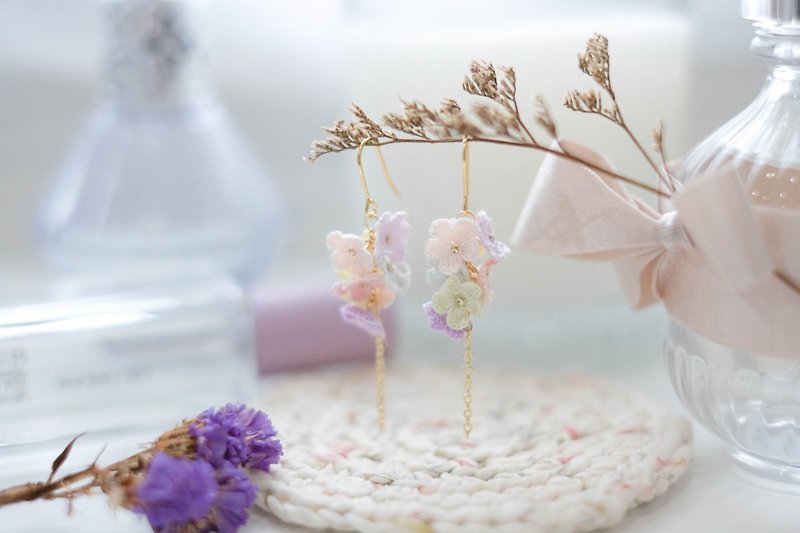 Pastel Flower Crochet Earring - 耳環/耳夾 - 貴金屬 多色
