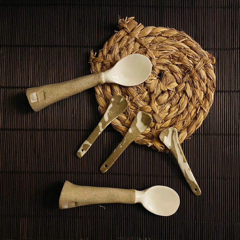 手捏絞胎陶瓷餐具系列 - 錐柄湯匙 - 刀叉/湯匙/餐具組 - 陶 卡其色