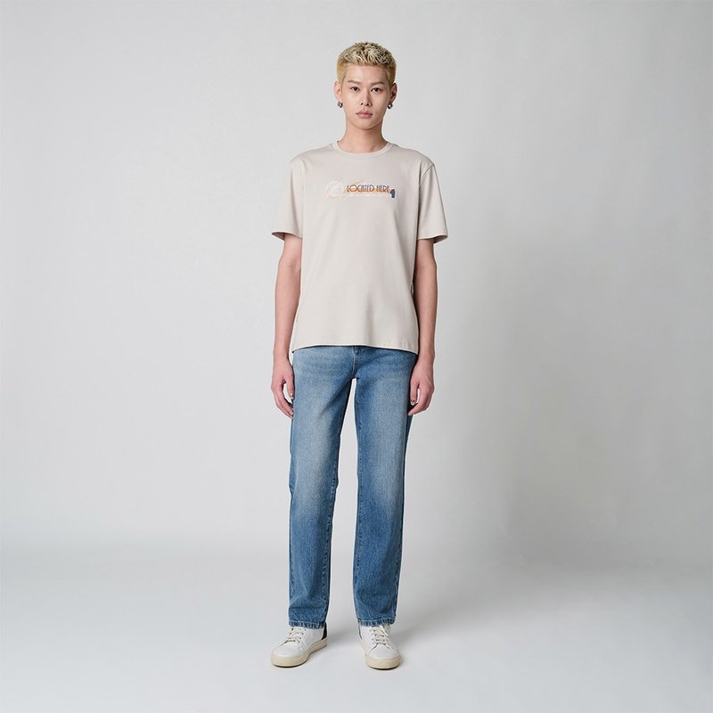 【Located Here】Pure cotton printed Tee - เสื้อยืดผู้ชาย - ผ้าฝ้าย/ผ้าลินิน สีกากี