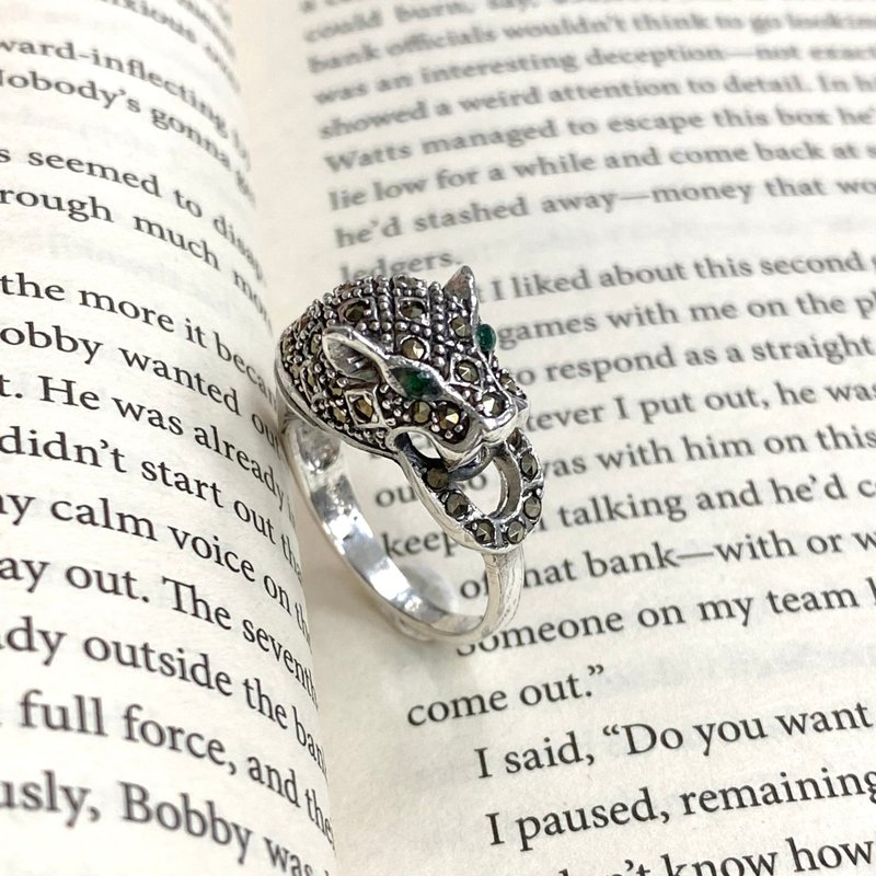 Art Deco Style Panther with Emerald and Marcasite Stone Ring 925 Sterling Silver - 戒指 - 純銀 銀色