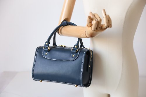 Nina Boston Mini Boston Bag Elephant Gray - Shop TANGENT LINEAR Messenger  Bags & Sling Bags - Pinkoi