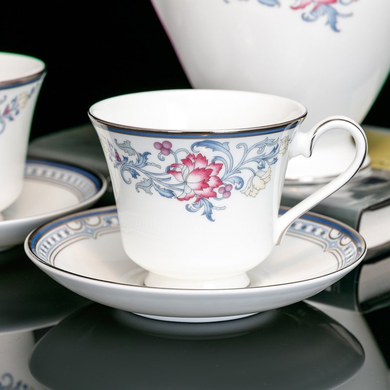 英國製Royal Doulton康乃馨2000細緻骨瓷白金紅茶杯咖啡杯盤 - 咖啡杯/馬克杯 - 瓷 