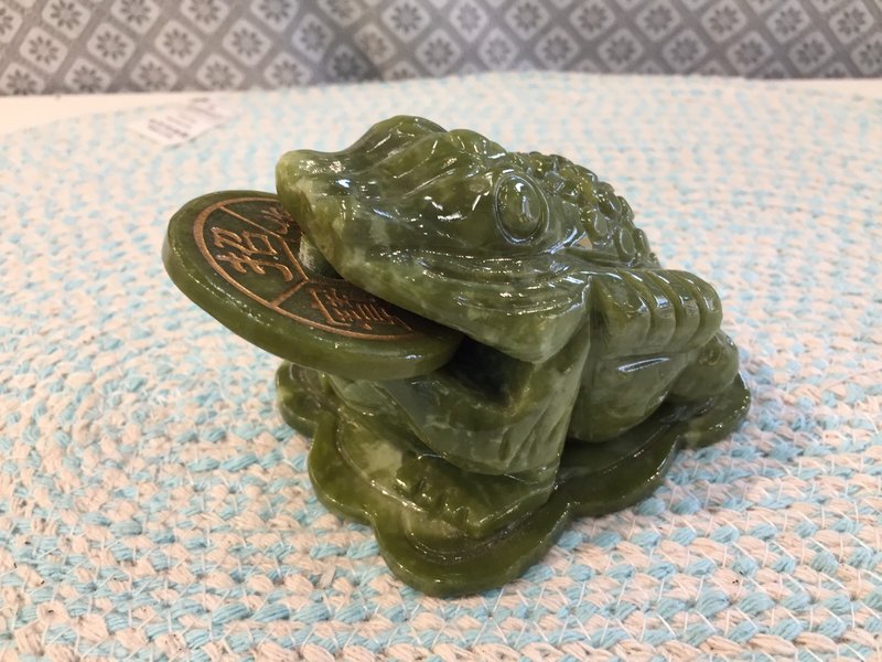 青玉三腳蟾蜍 咬錢招財 招財進寶 擺件 A347 - 擺飾/家飾品 - 玉石 綠色
