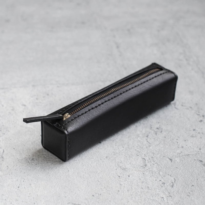 川水森林碳黑色全手工立體植鞣真皮筆袋 (小款) - 筆盒/筆袋 - 真皮 黑色