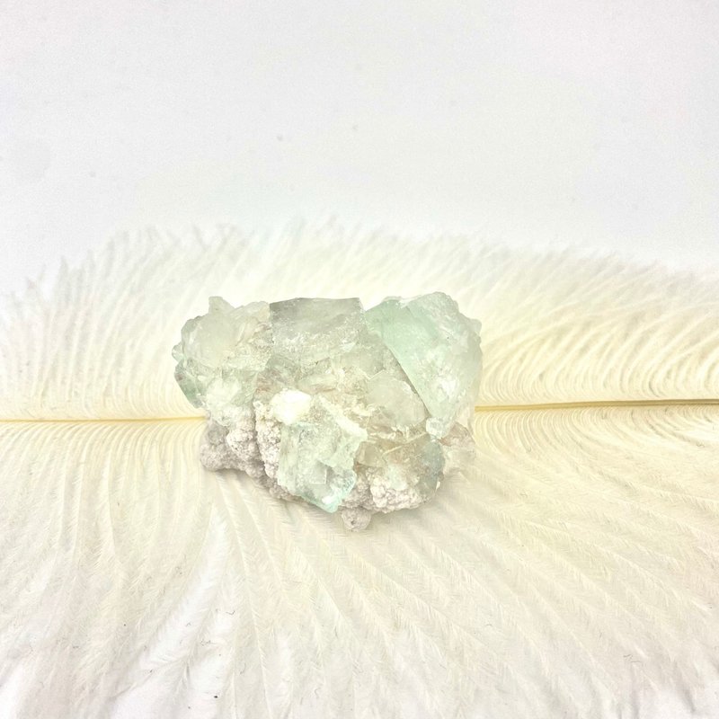 雙面蜜瓜綠魚眼石 | 水晶 | 水晶擺件 | 魚眼石 - 擺飾/家飾品 - 水晶 綠色