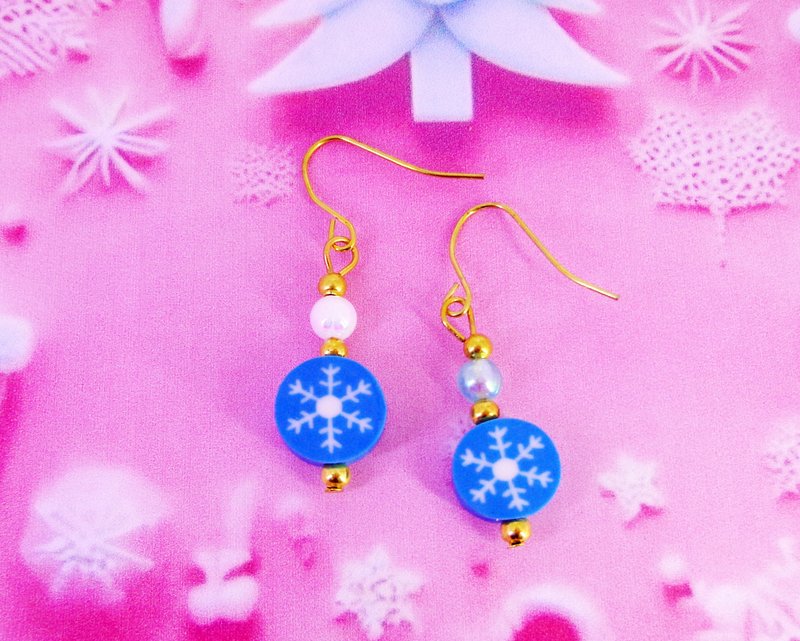 Handcrafted Christmas-Themed in Blue Snow flake shaped Dangle Earrings - ต่างหู - วัสดุอื่นๆ สีแดง