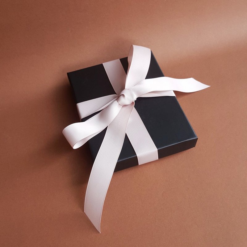 Gift wrapping service for AL Card Holder - 名片夾/名片盒 - 紙 黑色