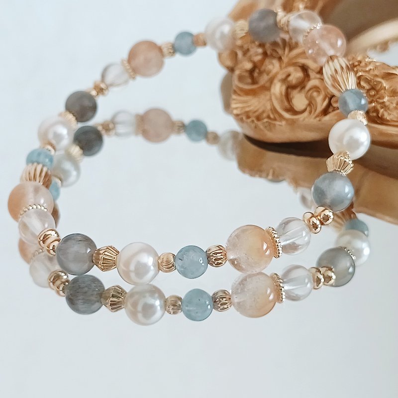 Crystal Bracelet // Sun Backbone / Stone/ Rabbit Fur / Soothes emotions and attracts wealth - Bracelets - Crystal Multicolor