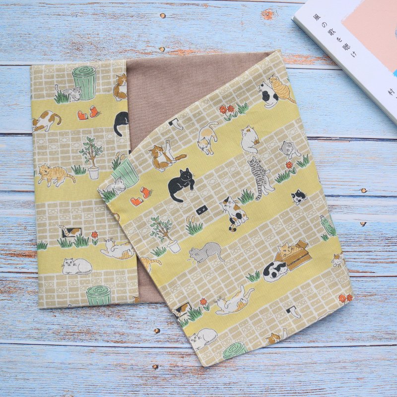 [Cat's Leisurely Afternoon] Shuyi Cloth Shuyi Japanese Imported Cloth - Book Covers - Cotton & Hemp Yellow