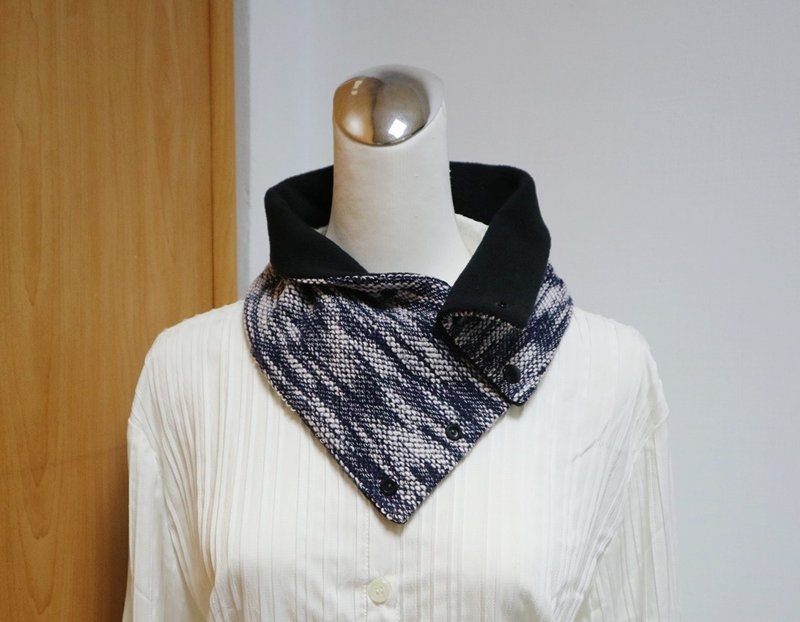 Multi-button ~ Warm scarf, short scarf and neck cover, double-sided and two-color, suitable for both men and women - Knit Scarves & Wraps - Other Materials Multicolor