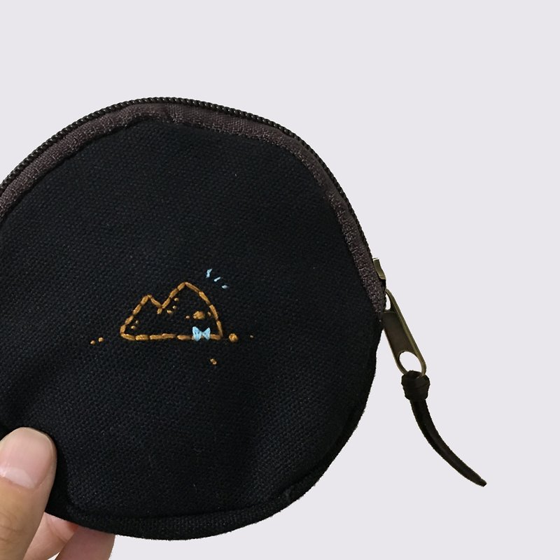Poly sand tower / embroidered canvas coin purse - กระเป๋าใส่เหรียญ - ผ้าฝ้าย/ผ้าลินิน สีดำ