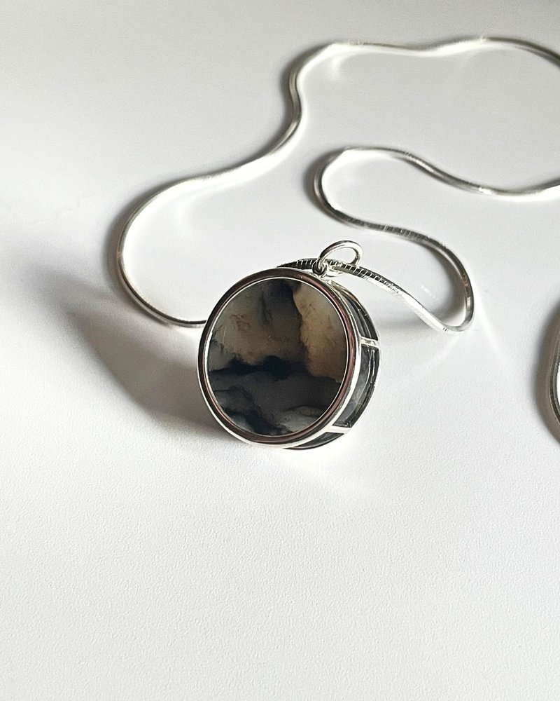 天然和田玉聚墨青花圓牌純銀項鍊  對境 Z01 02 03 04 05 - 項鍊 - 玉石 銀色