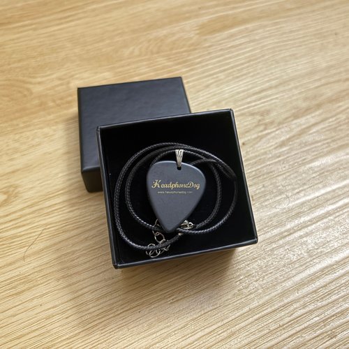 HeadphoneDog Rock ギターピック レザーコード調節可能な