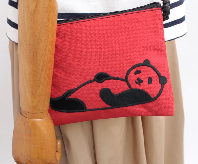 ミナペルホネン×パンダ刺繍のスマホショルダー        