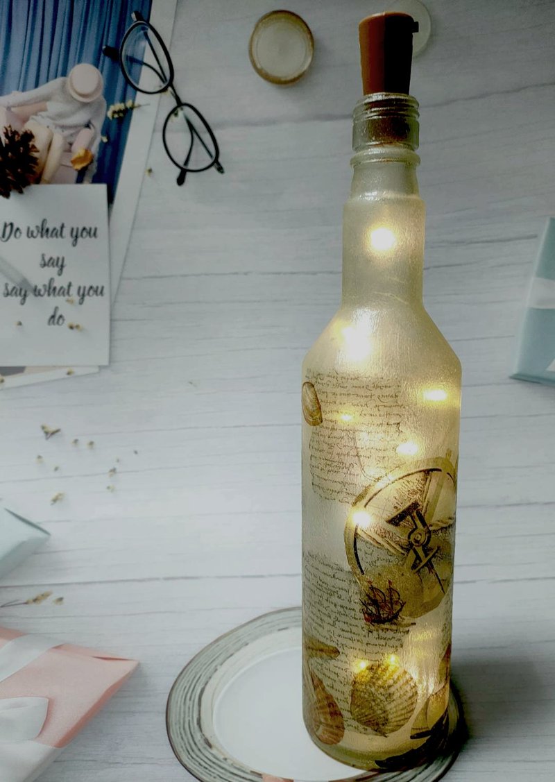 Longing Across the Ocean - art decor / lighting / Healing Bottle Lamp - ของวางตกแต่ง - แก้ว 