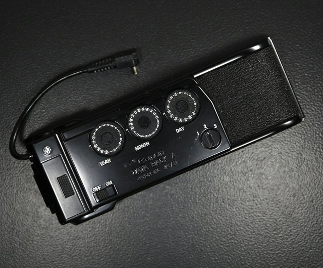 キャノン AE-1 とレンズとDATA BACK付き キャノン AE-1 とレンズとDATA