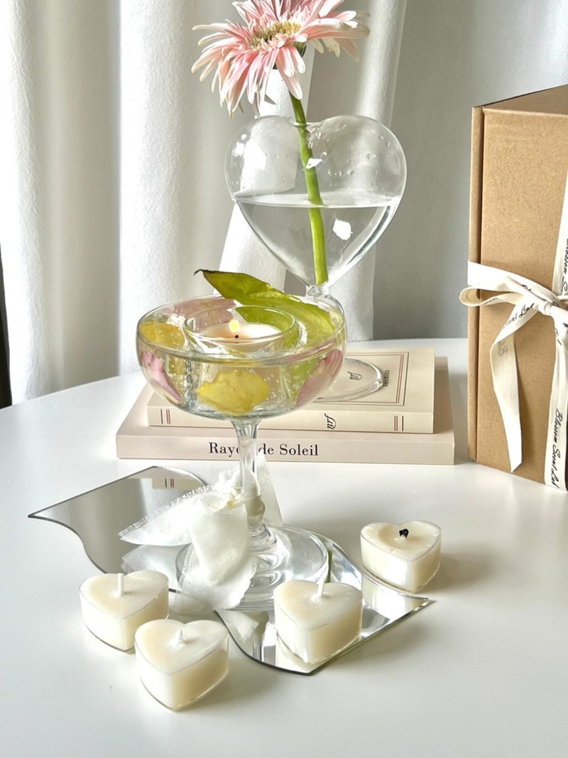 Dried flower candle holder cups that add to the atmosphere (4 Wax included) Customized candle gift box - เทียน/เชิงเทียน - แก้ว 