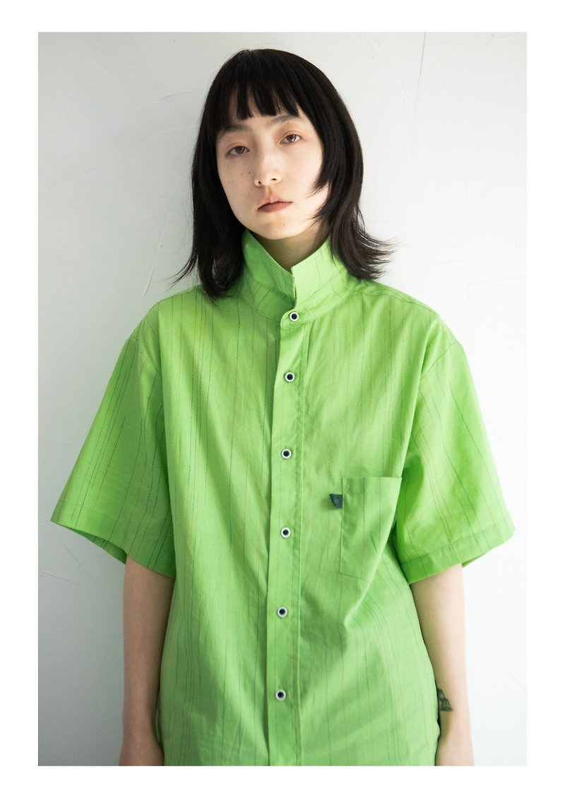 Car Plug-in 2024SS pure cotton youthful green apple green loose jacquard woven texture short-sleeved shirt - เสื้อเชิ้ตผู้หญิง - ผ้าฝ้าย/ผ้าลินิน สีเขียว