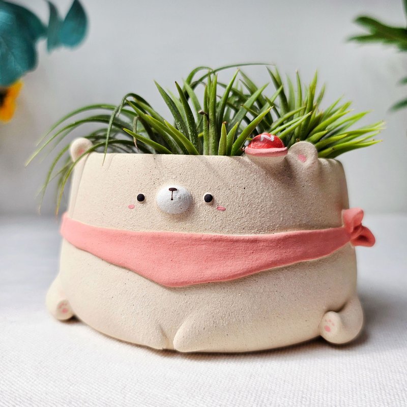 White bear planter. Handmade animal plant pot with drainage. - 花瓶/花器 - 陶 