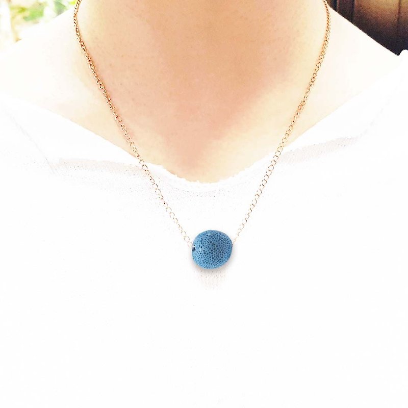 Titanium Steel Rose Gold Diffuser Necklace Blue 14mm Big Round Aroma Rock - Collar Necklaces - Stainless Steel Blue