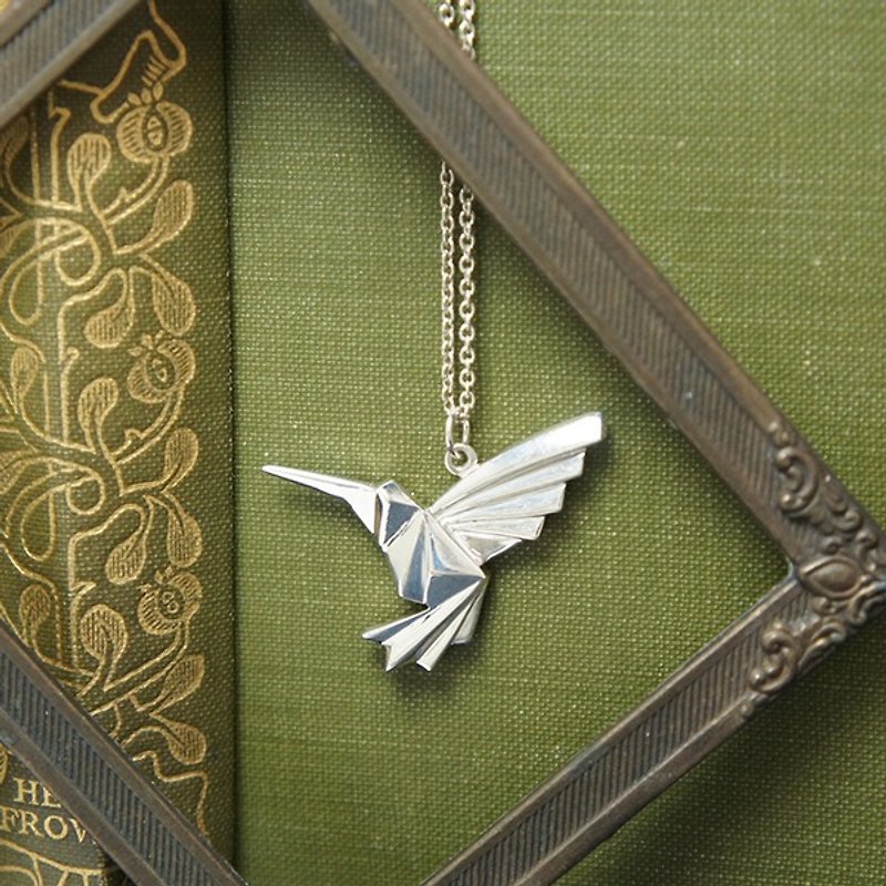 GT origami hummingbird sterling silver necklace - สร้อยคอ - โลหะ สีเงิน
