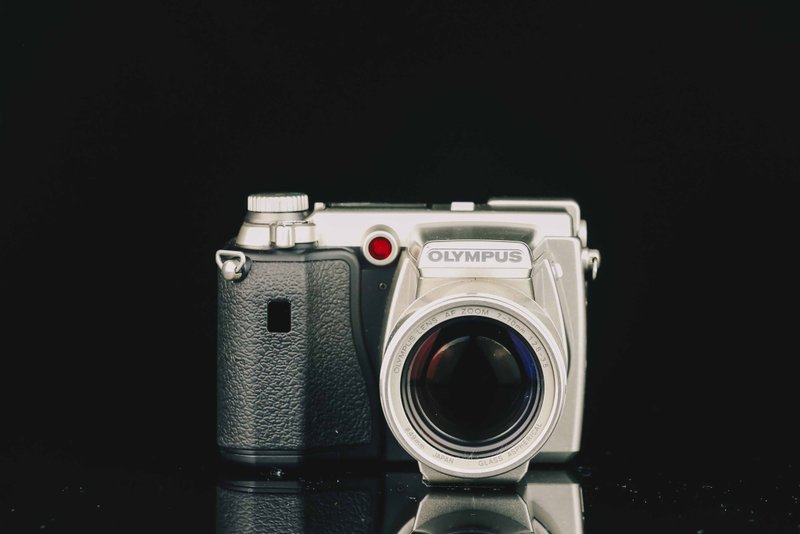 Olympus C-2100 #3630 #CCD數位相機 - 相機/拍立得/底片相機 - 其他金屬 黑色