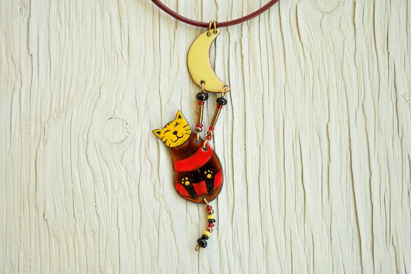 Cat necklace, Striped necklace, Enameled jewelry, Cat jewelry, Cat and moon - สร้อยคอ - วัตถุเคลือบ สีแดง