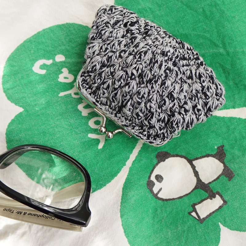 Ba-ba handmade Popcorn crochet coin purse No.C1721 - 化妝包/收納袋 - 其他材質 黑色