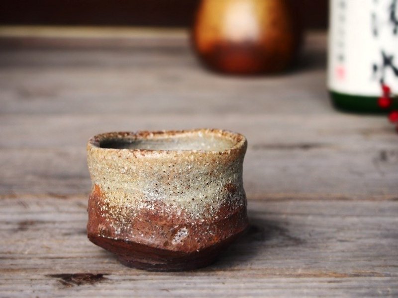 Bizenyaku sweet sake 【With paulownia box】 _ gi-095 - เซรามิก - ดินเผา สีนำ้ตาล