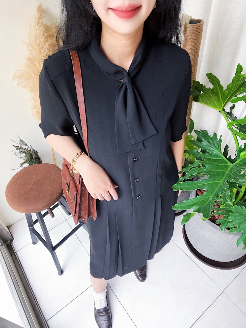 純素黑領部結打褶直筒 古著紡紗洋裝連衣裙連身裙 vintage dress - 洋裝/連身裙 - 聚酯纖維 黑色