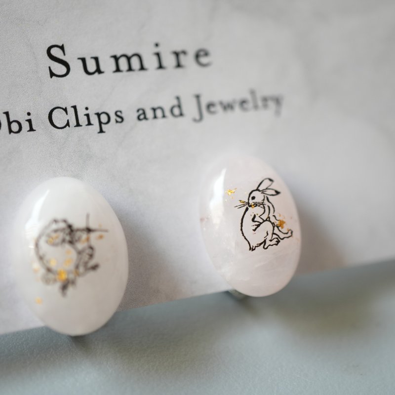 天然石ローズクォーツと鳥獣戯画のピアス イヤリング  天然石　　浴衣 - ピアス・イヤリング - 宝石 ピンク