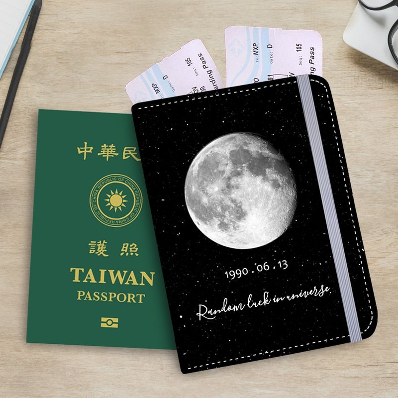 [Customized] Travel abroad/passport cover/the moon of the day you were born - Passport Holders & Cases - Other Materials Black