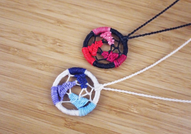 4 x 4【Where the Heart Wants】Handmade/Handmade Dream Catcher Necklace/Pendant - สร้อยคอ - วัสดุอื่นๆ หลากหลายสี