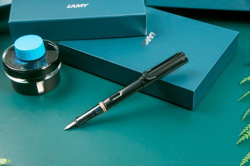 【雷雕免費刻字】LAMY 鋼筆+筆袋禮盒 / AL star 恆星 - 霧光黑 - 鋼筆 - 鋁合金 黑色