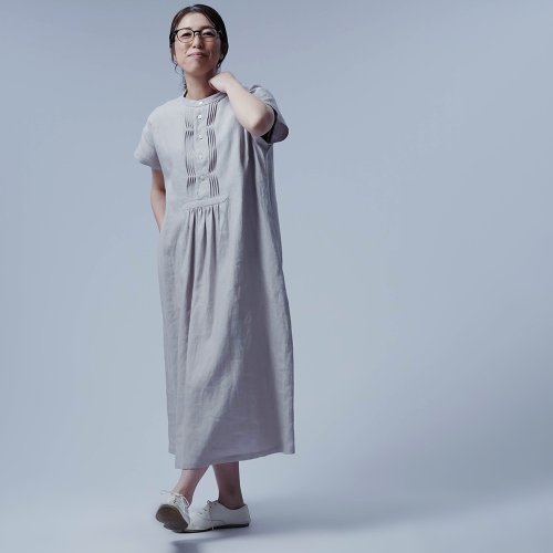 wafu【リネンワンピース 】波ピンタックスタンドカラードレス / 灰桜