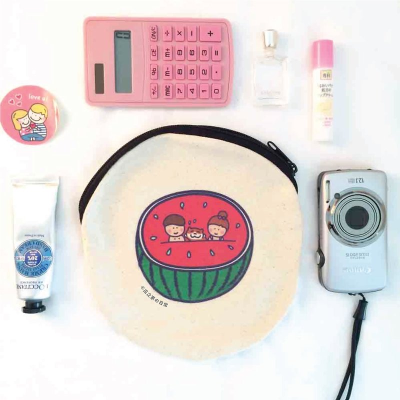 西瓜の日常 貓帆布圓型包 手工印製 Make-up bag - 化妝袋/收納袋 - 棉．麻 紅色