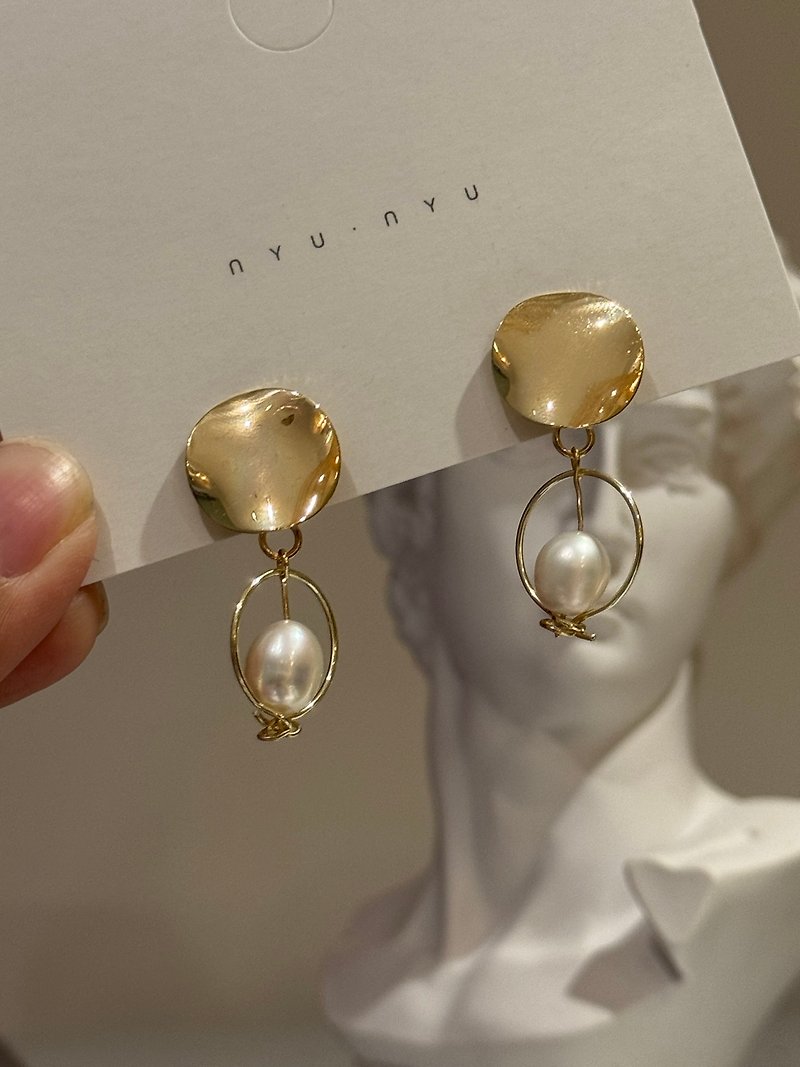 本真珠のイヤリング - ピアス・イヤリング - 真珠 ホワイト