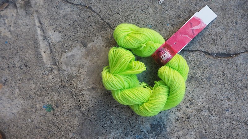 ミニハンド染色ライン。アップルグリーン - 編み物/刺繍/羊毛フェルト/裁縫 - ウール 
