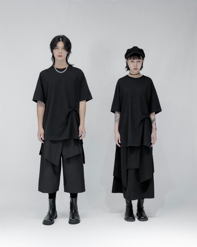 MUKK DESIGN 扭結造型寬T - 女上衣/長袖上衣 - 聚酯纖維 黑色