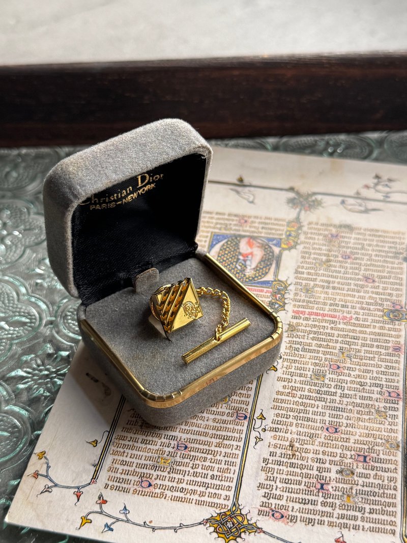 中古未使用品Christian Dior 西裝扣針領口扣 胸針 男女適用 送禮 - 胸針 - 其他金屬 金色
