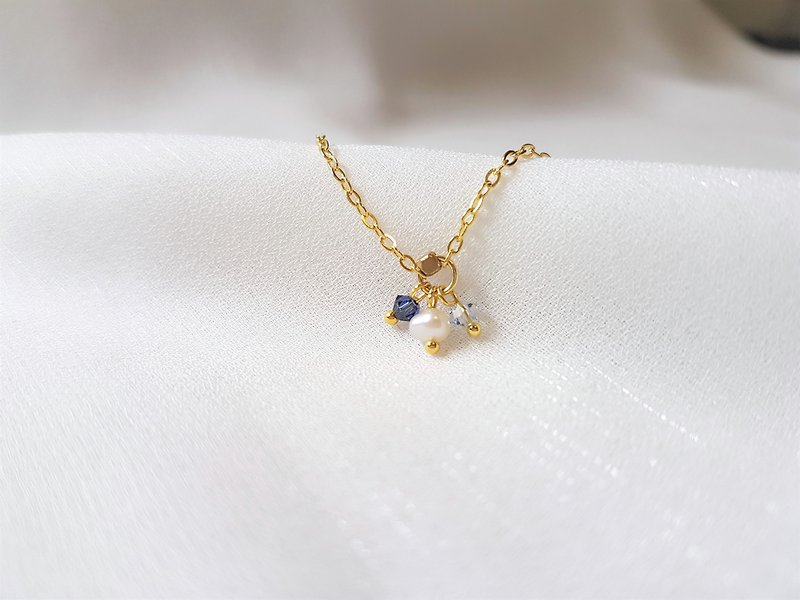 Midsummer Fruit‧Pearl Crystal Brass Bronze Bracelet (Blue) - Bracelets - Crystal Blue
