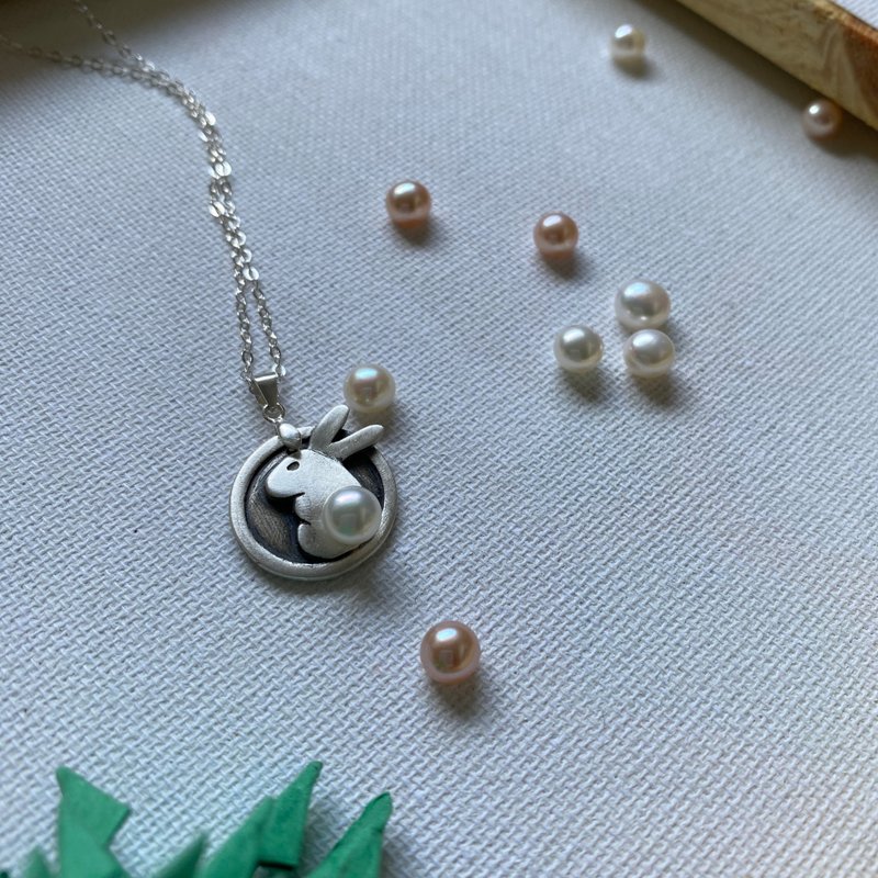 Taichung 1-person Silver clay handmade pearl rabbit sterling silver necklace for beginners and graduation season cultural coins - Metalsmithing/Accessories - Sterling Silver 