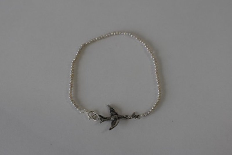 Bird Pearl Bracelet - Bracelets - Other Metals 