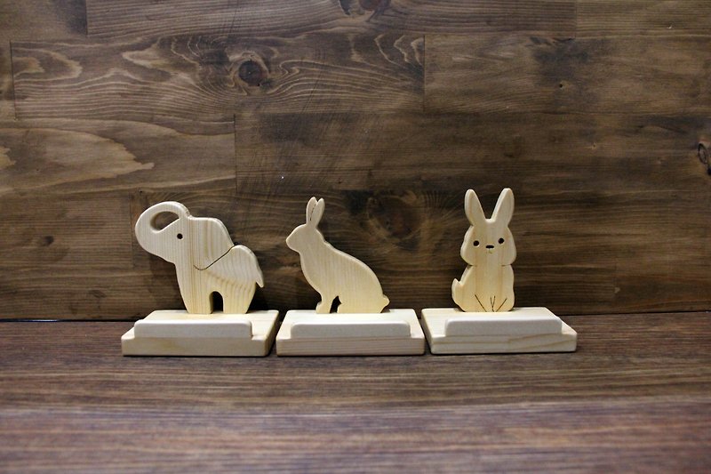Log multifunctional animal shape small shelf business card holder mobile phone/forest animal series - Card Stands - Wood Brown