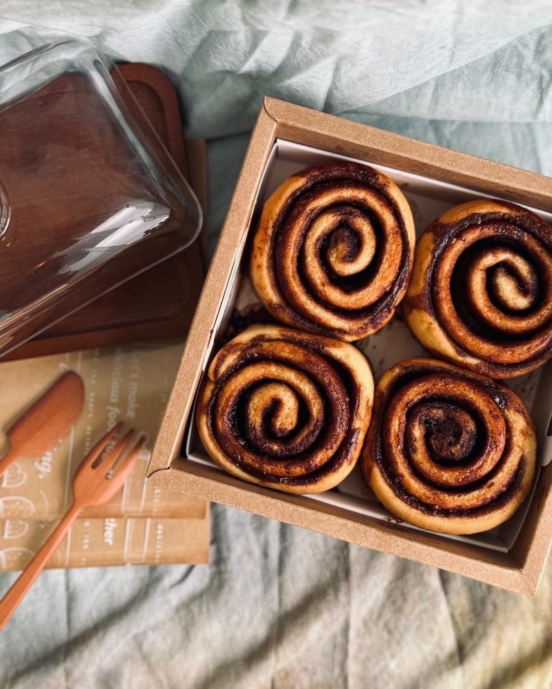 [Empty Dessert] Original Cinnamon Roll Gift Box 4 pieces/set - ขนมปัง - วัสดุอื่นๆ สีนำ้ตาล