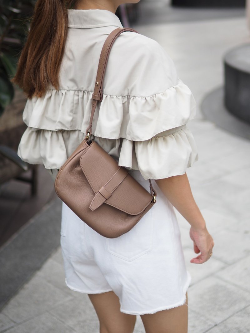 Kate (Wood rose) : Crossbody bag, Cow Leather , Lightweight bag, Shoulder bag - 手提包/手提袋 - 真皮 咖啡色